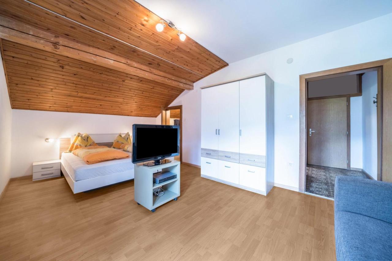 Apartment Tschigat Leilichhof Lana Eksteriør bilde